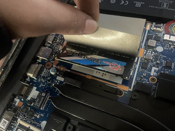 Lenovo IdeaPad Gaming 3 15ARH-334 RAM Replacement, Inserting a new RAM stick: crwdns2935265:05crwdnd2935265:02crwdnd2935265:03crwdne2935265:0