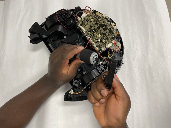 Kyvol Cybovac L20 Brush Roller Motor Replacement: crwdns2935265:014crwdnd2935265:02crwdnd2935265:02crwdne2935265:0