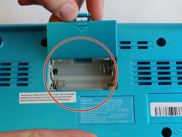 iHome iH3L Batteries Replacement: crwdns2935265:03crwdnd2935265:02crwdnd2935265:02crwdne2935265:0