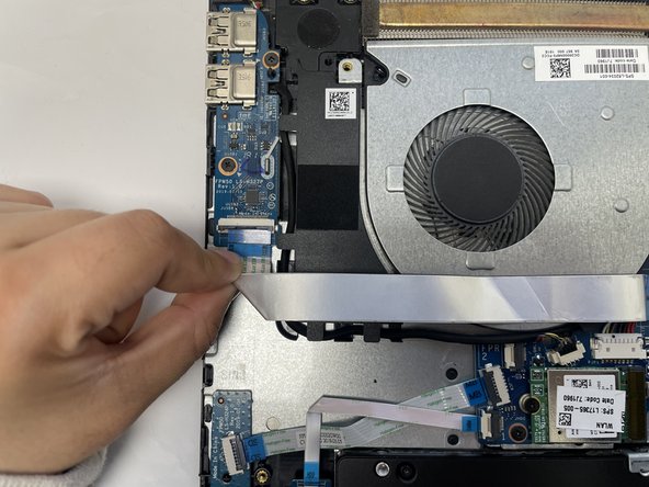 HP 15-dw0037wm Fan Replacement, Fan: crwdns2935265:06crwdnd2935265:03crwdnd2935265:03crwdne2935265:0