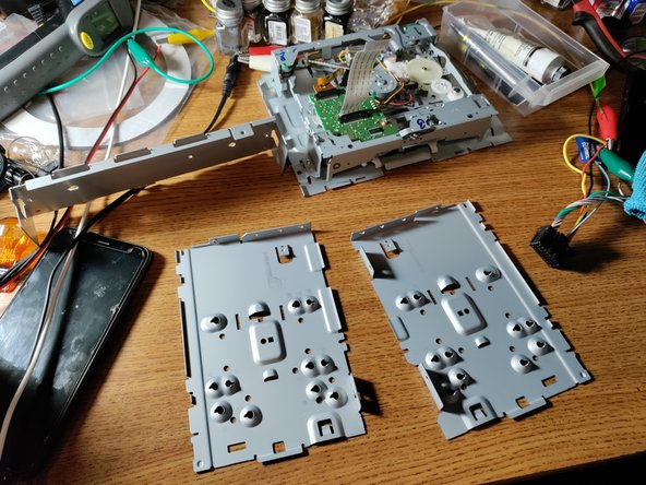 Pioneer FH-X500UI Teardown: crwdns2935265:02crwdnd2935265:02crwdnd2935265:02crwdne2935265:0