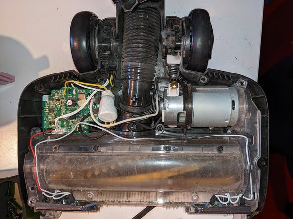 Shark IC160 ICZ160 P50 Floor Nozzle Teardown, Inside View, removing Wheels: crwdns2935265:04crwdnd2935265:01crwdnd2935265:03crwdne2935265:0