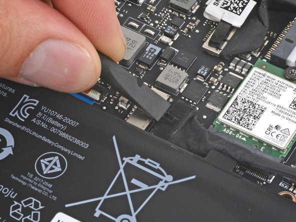 Razer Blade 15" (2020) SSD Replacement, Disconnect the battery: crwdns2935265:07crwdnd2935265:02crwdnd2935265:02crwdne2935265:0