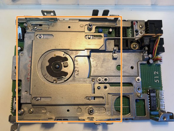 Sony MP-F75W Teardown, Removing Slide Plate: stap 0, afbeelding 3 van 3