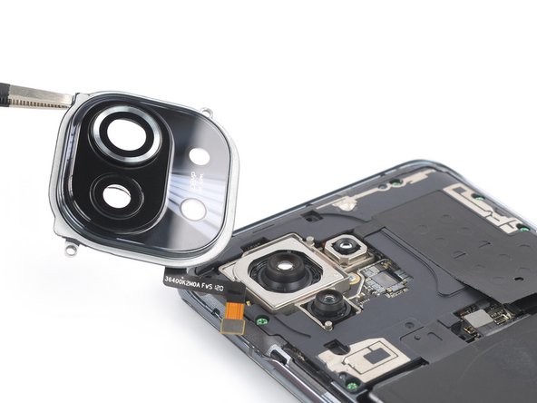 Mi 11 Screen Replacement, Remove the camera cover: crwdns2935265:012crwdnd2935265:02crwdnd2935265:02crwdne2935265:0