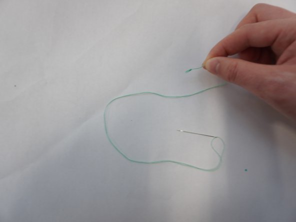 How to Patch a Hole in Pullover Hoodie with Fabric: crwdns2935265:04crwdnd2935265:02crwdnd2935265:02crwdne2935265:0