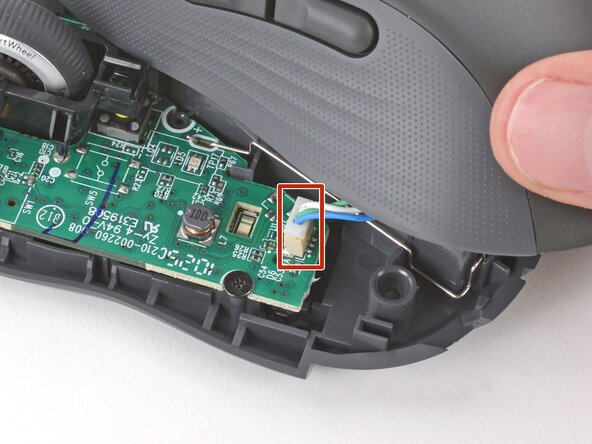 How to Open Your Logitech Signature M650 Wireless Mouse, Reposition the top half: crwdns2935265:06crwdnd2935265:02crwdnd2935265:02crwdne2935265:0