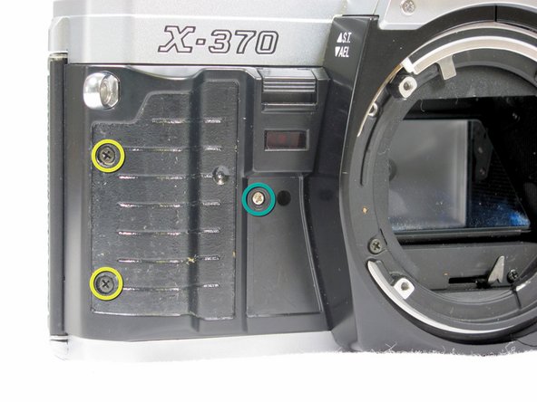 Removing Minolta X-370 Lens Holder: crwdns2935265:010crwdnd2935265:02crwdnd2935265:02crwdne2935265:0