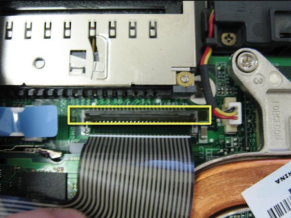 Dell Latitude D520 disassembly and power jack repair: crwdns2935265:04crwdnd2935265:03crwdnd2935265:03crwdne2935265:0