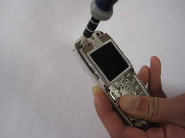 Nokia 3120 Liquid Crystal Display (LCD) Replacement: crwdns2935265:05crwdnd2935265:02crwdnd2935265:02crwdne2935265:0