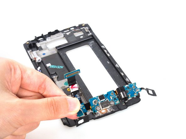 Samsung Galaxy Note5 Teardown: crwdns2935265:019crwdnd2935265:02crwdnd2935265:02crwdne2935265:0