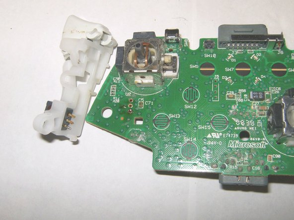 Xbox 360 Wireless Controller Left Analog Stick Replacement: crwdns2935265:07crwdnd2935265:02crwdnd2935265:03crwdne2935265:0