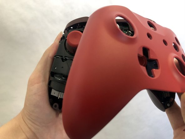 Xbox One Wireless Controller Model 1708 Trigger Caps Replacement: step 5, image 2 of 3