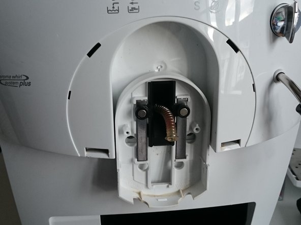 Siemens Surpresso Compact Kaffeeauslaufverteiler austauschen: crwdns2935265:03crwdnd2935265:02crwdnd2935265:02crwdne2935265:0