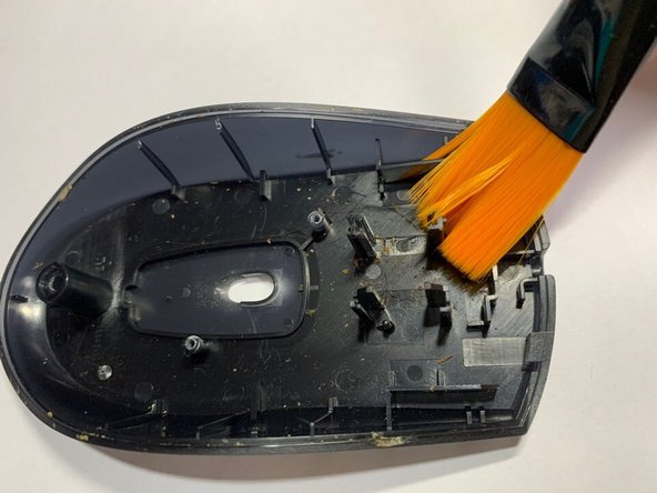 Logitech G1 Optical Mouse Scroll Wheel Replacement: 步骤 6 中的图像 2，2