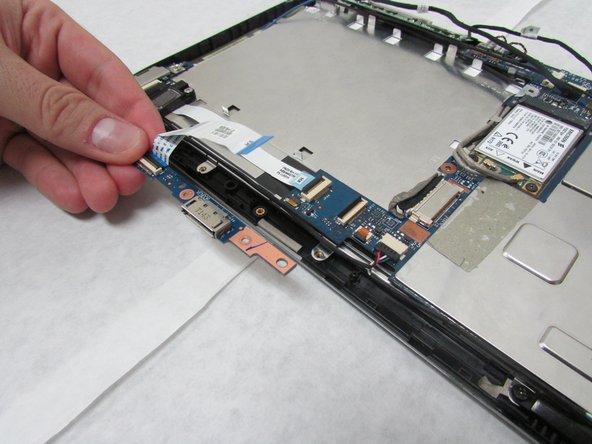 Acer Iconia Tab A501 Display Replacement: step 7, image 3 of 3
