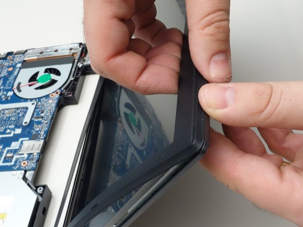 why! W650SZ LCD Screen Replacement, Remove the Bezel (continued): crwdns2935265:03crwdnd2935265:03crwdnd2935265:03crwdne2935265:0