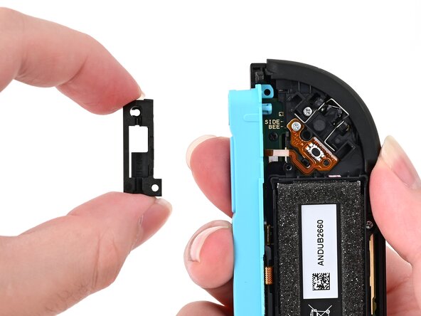 Joy-Con 2 (Left) Joystick Replacement, Remove the bracket: crwdns2935265:015crwdnd2935265:03crwdnd2935265:03crwdne2935265:0