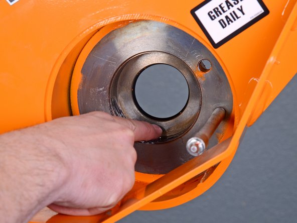 Barreto Tillers E1320HTRLR 2016 Tine Drive Motor Bearing Replacement, Remove the internal bearing: crwdns2935265:024crwdnd2935265:03crwdnd2935265:03crwdne2935265:0