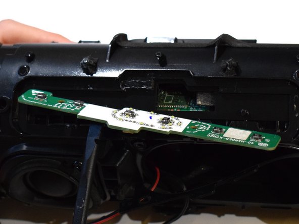 JBL Charge 5 Buttons Replacement: crwdns2935265:05crwdnd2935265:03crwdnd2935265:03crwdne2935265:0