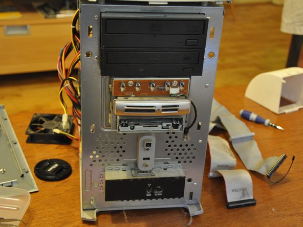 HP Media Center 876x Front Cover Replacement: crwdns2935265:05crwdnd2935265:02crwdnd2935265:02crwdne2935265:0