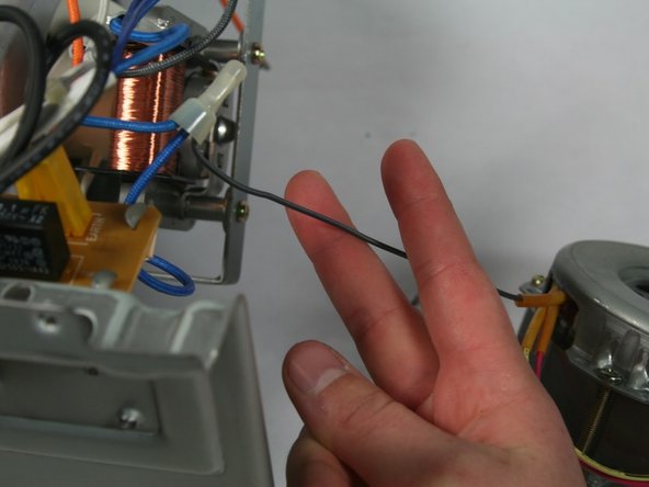 Hitachi HB-B102 Automatic Home Bakery  II Motor Replacement: crwdns2935265:011crwdnd2935265:02crwdnd2935265:03crwdne2935265:0