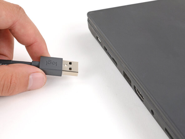 How to Open Your Logitech Brio 100 Webcam, Unplug your webcam: crwdns2935265:01crwdnd2935265:01crwdnd2935265:01crwdne2935265:0