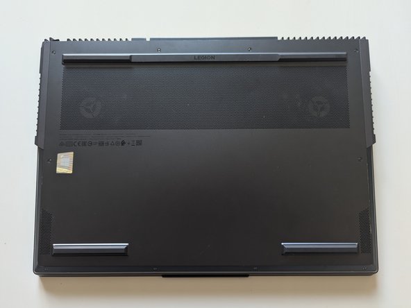 Lenovo Legion 7 16ACHg6 Thermal Paste Replacement, Back Cover Removal: crwdns2935265:02crwdnd2935265:02crwdnd2935265:02crwdne2935265:0