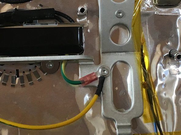 How to build a display using a iMac: step 6, image 1 of 3
