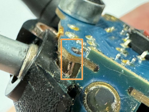 Motorola CLS1410 Antenna Replacement: crwdns2935265:011crwdnd2935265:02crwdnd2935265:03crwdne2935265:0