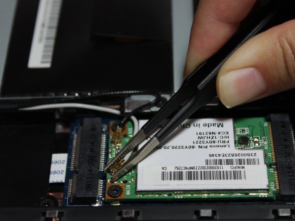 Lenovo IdeaPad S10-2 Wireless WiFi Card Replacement: crwdns2935265:04crwdnd2935265:02crwdnd2935265:03crwdne2935265:0