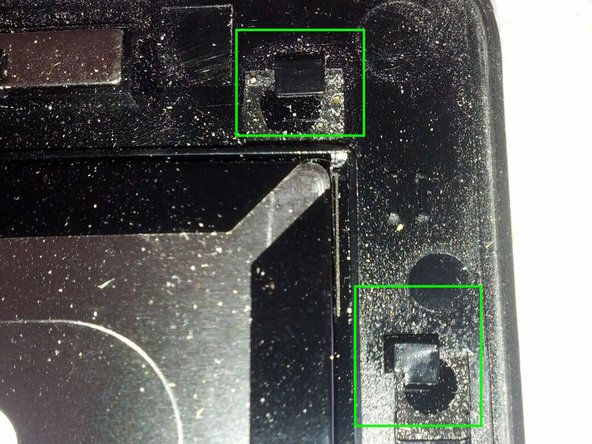 Lenovo Yoga 2 13" Hinge Bracket Fix, Removing the display.: crwdns2935265:06crwdnd2935265:03crwdnd2935265:03crwdne2935265:0