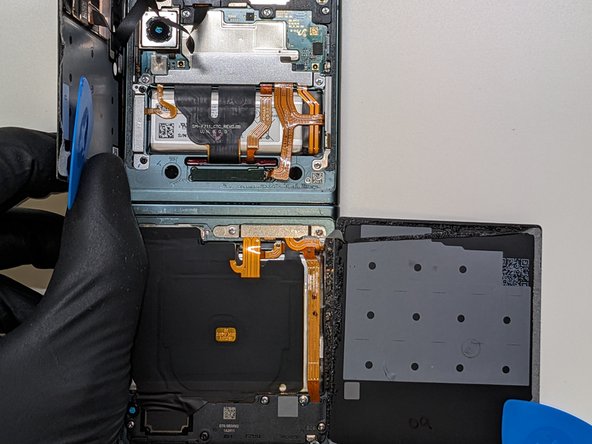 Samsung Galaxy Z Flip 3 Screen and Frame Assembly Replacement