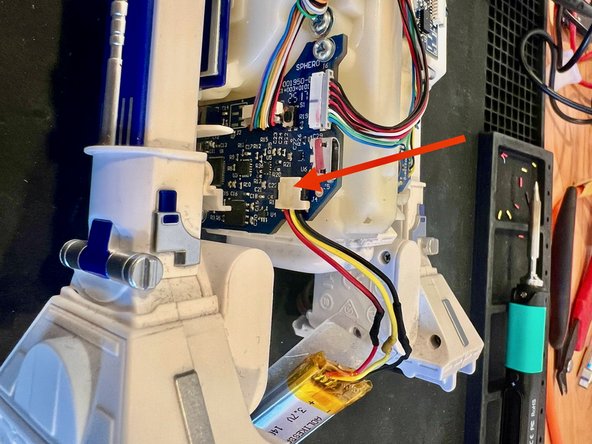 Sphero R2-D2 Battery Replacement: step 5, image 3 of 3