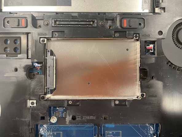 Dell Latitude E5540 Disassembly, Removing the Hard Drive: crwdns2935265:04crwdnd2935265:03crwdnd2935265:03crwdne2935265:0
