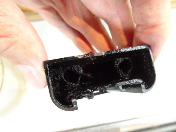 How to Clean the Coffee Outlets on Your Jura Machine: crwdns2935265:03crwdnd2935265:02crwdnd2935265:02crwdne2935265:0