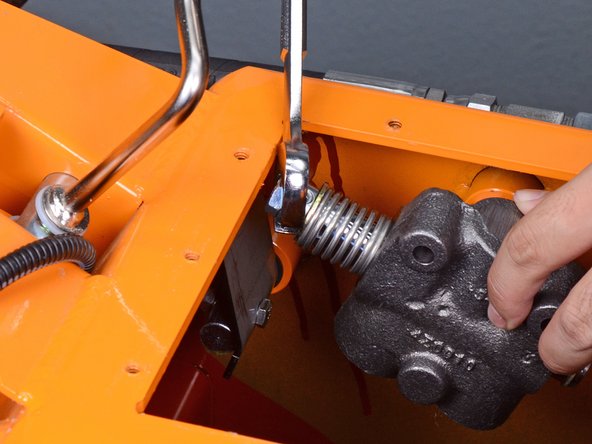 Barreto Tillers E1320HTRLR 2016 Actuator Valve Replacement, Reassembly tip: crwdns2935265:024crwdnd2935265:02crwdnd2935265:03crwdne2935265:0