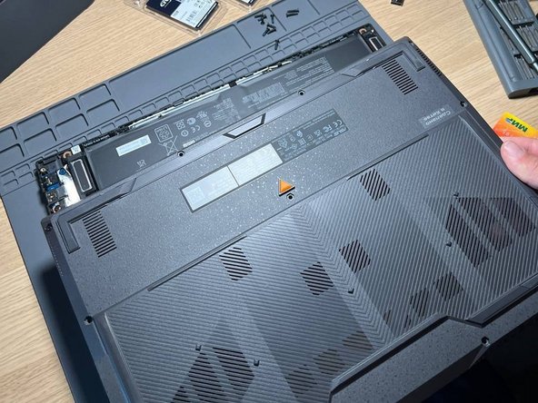 ASUS TUF Gaming A15 (2023) FA507XI RAM Replacement, Removing the back cover: crwdns2935265:03crwdnd2935265:02crwdnd2935265:03crwdne2935265:0