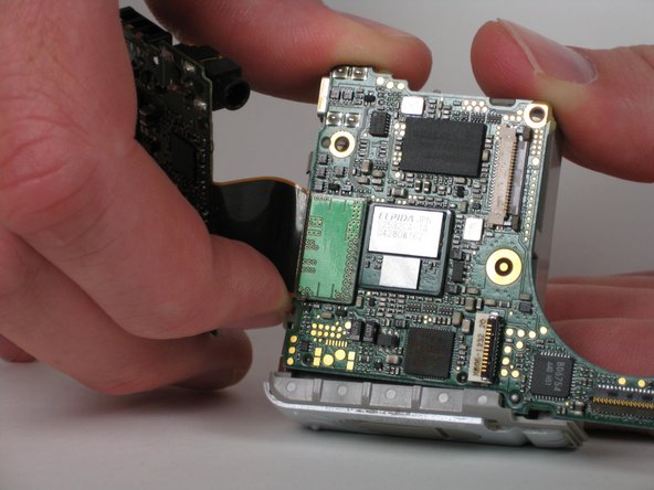 Canon PowerShot SD200 Motherboard Replacement: crwdns2935265:029crwdnd2935265:02crwdnd2935265:03crwdne2935265:0