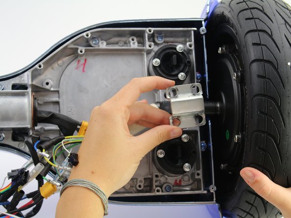 Hover-1 Titan Wheel and Motor Replacement: crwdns2935265:016crwdnd2935265:03crwdnd2935265:03crwdne2935265:0