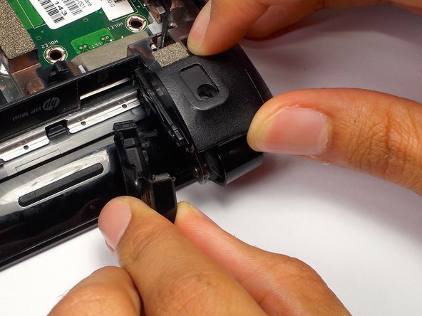 HP Mini 110-3735dx Screen Replacement: crwdns2935265:020crwdnd2935265:03crwdnd2935265:03crwdne2935265:0