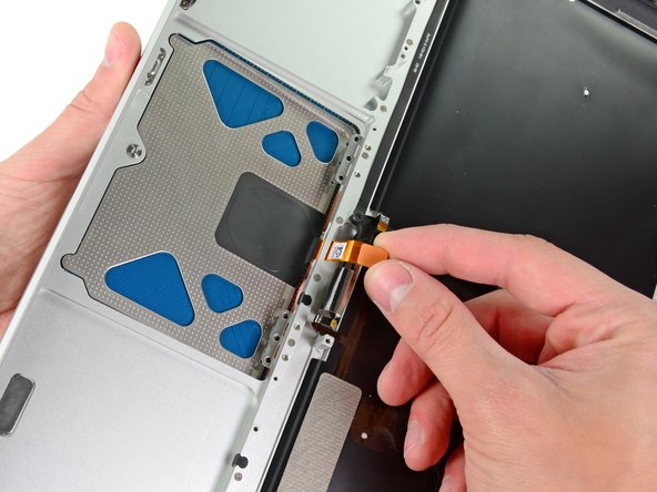 MacBook Unibody Model A1278 Upper Case Replacement: crwdns2935265:049crwdnd2935265:02crwdnd2935265:02crwdne2935265:0