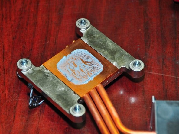 Cambiare CPU all'iMac, da Intel Core i3 a i7: passo 5, immagine 3 di 3