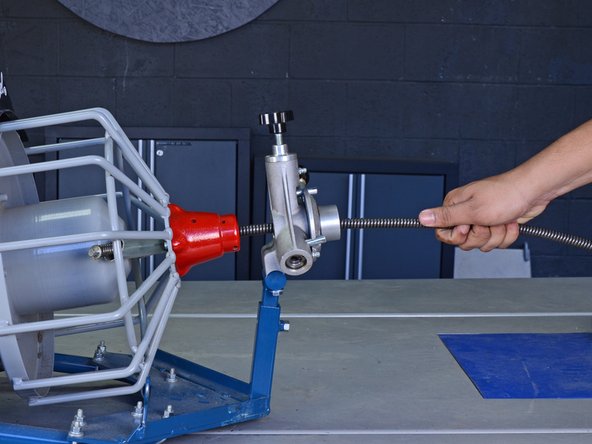 Electric Eel Drain Cleaner Cable Replacement, Remove the Cable: crwdns2935265:011crwdnd2935265:02crwdnd2935265:03crwdne2935265:0