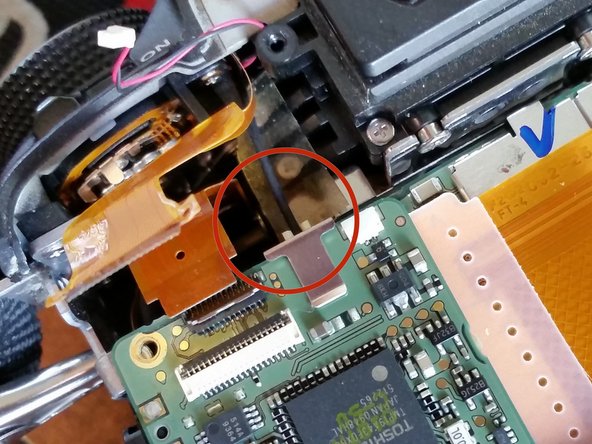 Canon EOS 7D Bent CF Pin Fix/Card Reader Replacement: crwdns2935265:017crwdnd2935265:02crwdnd2935265:03crwdne2935265:0