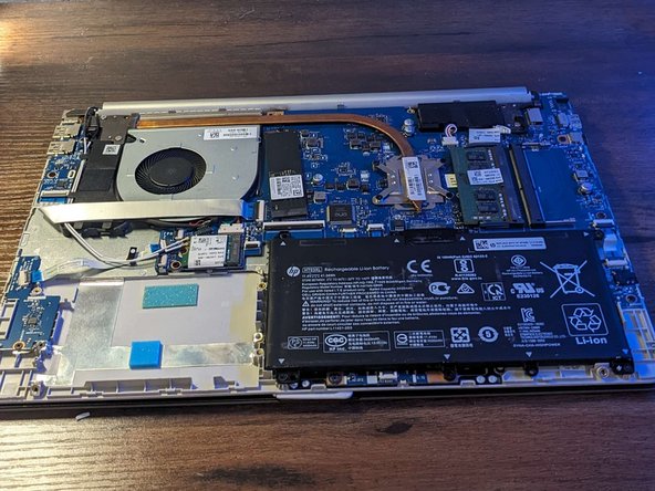 HP 15-dw2065st Fan Replacement: crwdns2935265:04crwdnd2935265:03crwdnd2935265:03crwdne2935265:0