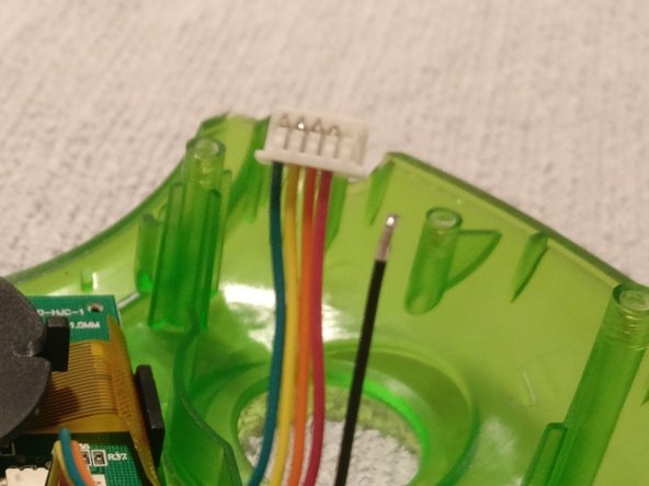 Desmontaje del Hyperkin Duke: paso 5, imagen 3 de 3