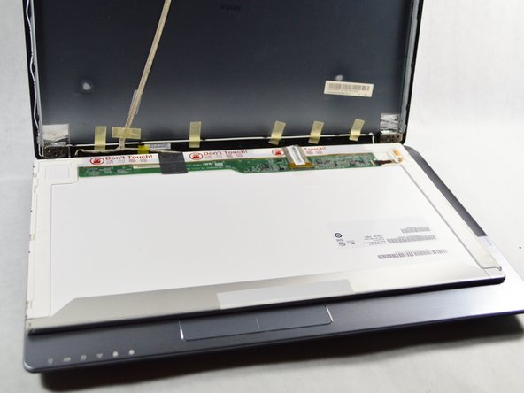 ASUS U57A-BBL4 Display Assembly Replacement: crwdns2935265:05crwdnd2935265:02crwdnd2935265:02crwdne2935265:0