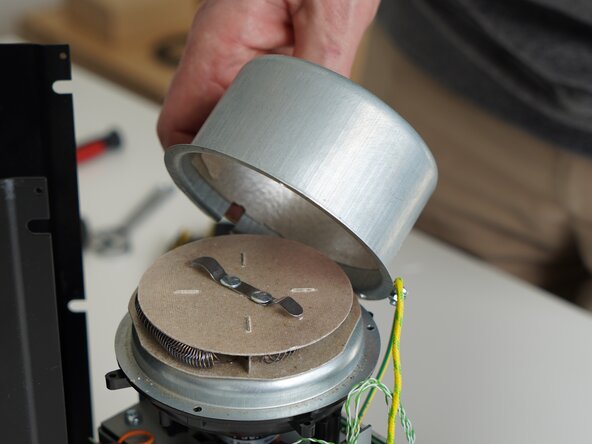 Kaffelogic Nano 7/LINK (A/B/C-N Serial) Motor Replacement, Remove the element chamber: Schritt 8, Bild 1 von 2