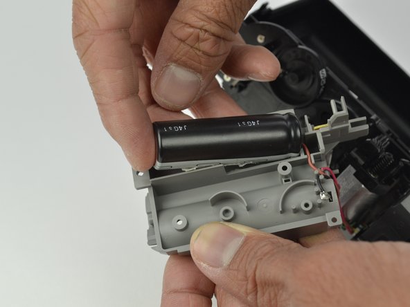 Fujifilm Instax Minion Capacitor Replacement: crwdns2935265:08crwdnd2935265:02crwdnd2935265:03crwdne2935265:0